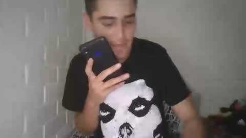 Snapshot of elkirih chatting on 01-17-26, 03:44 El Ray online show from 01-17-26, 03:44