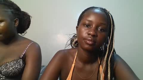 ella8_ online show from 06-21-26, 07:49