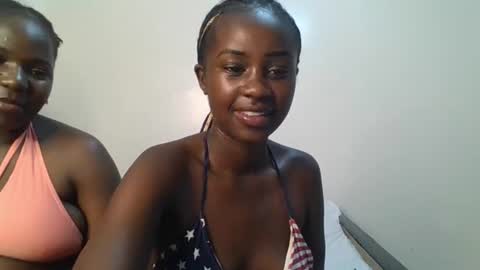 ella8_ online show from 06-29-26, 10:15