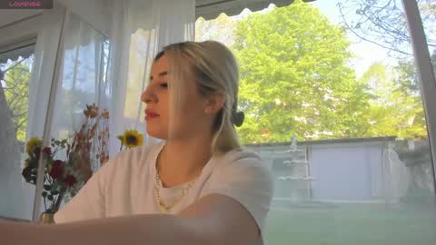 ella_vee online show from 04-24-26, 05:54