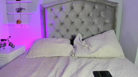 Snapshot of ellaamuller chatting on 12-05-24, 09:06 Ellaa Muller online show from 12-05-24, 09:06