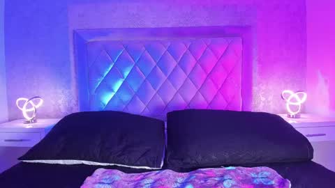 Snapshot of ellaamuller chatting on 01-10-25, 08:40 Ellaa Muller online show from 01-10-25, 08:40