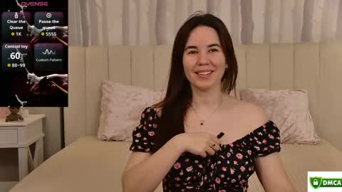 Snapshot of ellaander chatting on 05-18-26, 04:18 Ella online show from 05-18-26, 04:18