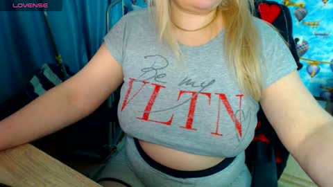  IsaBella  online show from 03-12-26, 10:27