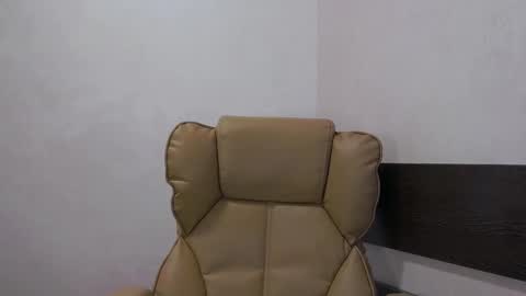 Ella online show from 03-17-26, 06:39