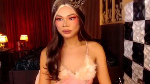 ellahemperialts online show from 05-18-26, 09:59