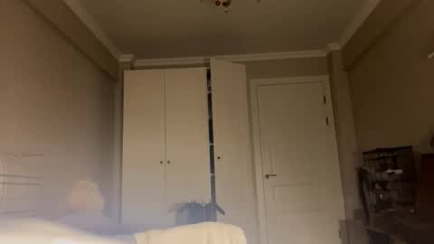 Ella online show from 10-02-25, 06:37