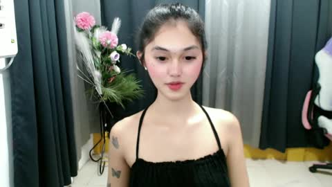 Snapshot of ellamiller69 chatting on 06-21-26, 01:57 ELLA online show from 06-21-26, 01:57