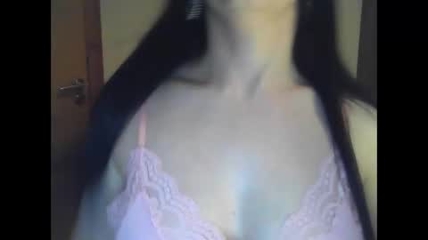 elle010843 online show from 04-16-26, 09:39