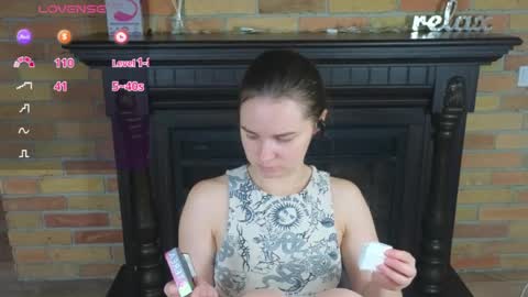 Snapshot of ellie_babyy chatting on 07-01-26, 09:44 Ellie online show from 07-01-26, 09:44