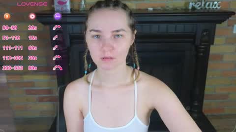 Snapshot of ellie_babyy chatting on 07-04-26, 07:36 Ellie online show from 07-04-26, 07:36
