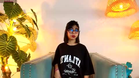 Snapshot of ellie_bloom18 chatting on 01-10-26, 07:15 Ellie Bloom online show from 01-10-26, 07:15