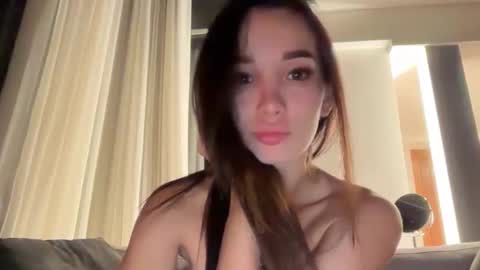 Ellie online show from 01-10-26, 06:53