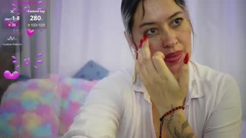 Snapshot of ellie_ramos chatting on 07-17-26, 02:34 Ellie Ramos online show from 07-17-26, 02:34