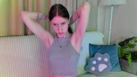 Snapshot of ellierough chatting on 07-14-26, 03:22 ellierough online show from 07-14-26, 03:22