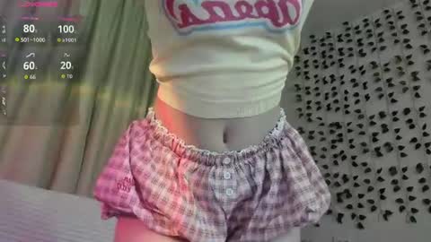 Snapshot of ellierough chatting on 07-21-26, 07:49 ellierough online show from 07-21-26, 07:49