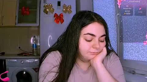 Snapshot of ellies_8 chatting on 02-02-25, 01:30 Ellie online show from 02-02-25, 01:30