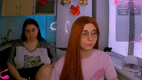 Snapshot of ellies_8 chatting on 02-04-25, 12:33 Ellie online show from 02-04-25, 12:33