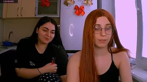 Snapshot of ellies_8 chatting on 02-05-25, 09:15 Ellie online show from 02-05-25, 09:15