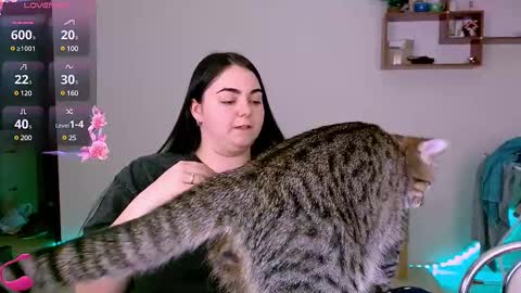 Snapshot of ellies_8 chatting on 03-11-25, 07:14 Ellie online show from 03-11-25, 07:14