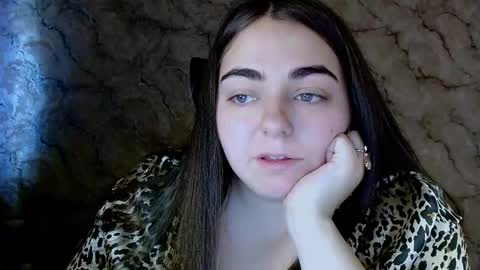 Snapshot of ellies_8 chatting on 09-13-25, 11:54 Ellie online show from 09-13-25, 11:54