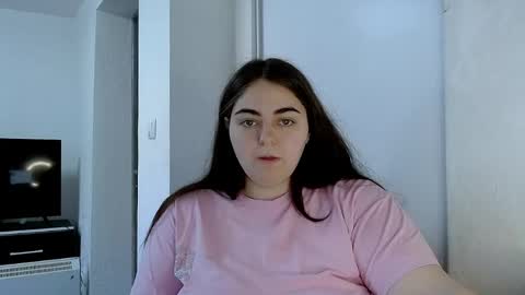 Ellie online show from 04-19-26, 06:02