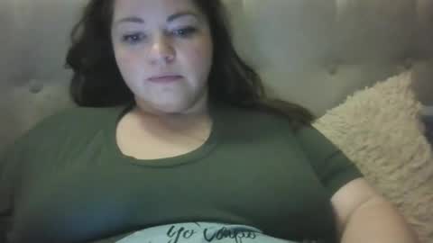 Snapshot of ellimol chatting on 01-10-25, 10:25 EliMoL online show from 01-10-25, 10:25