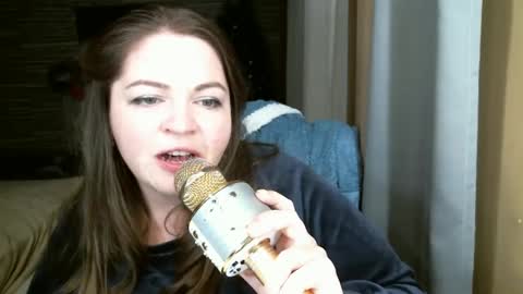 Snapshot of ellimol chatting on 02-20-25, 08:58 EliMoL online show from 02-20-25, 08:58