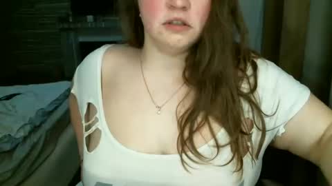 Snapshot of ellimol chatting on 03-10-25, 10:02 EliMoL online show from 03-10-25, 10:02