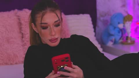 EllinaNuria online show from 03-29-26, 03:50