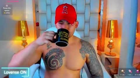 Snapshot of elliott_veelez chatting on 07-09-26, 09:19 E L L I O T V E L E Z online show from 07-09-26, 09:19
