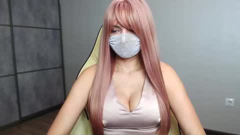 EllisNikki online show from 12-16-25, 10:26