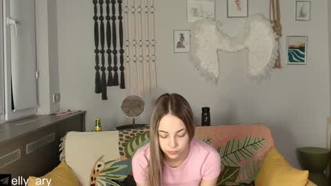 elly_ary online show from 12-13-25, 09:31