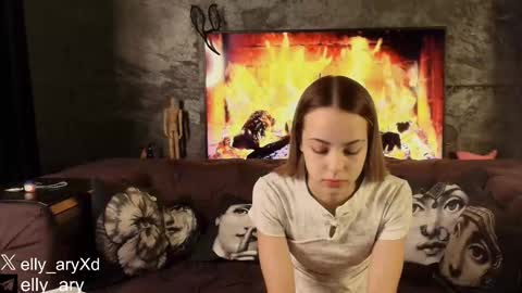 elly_ary online show from 02-11-26, 10:26