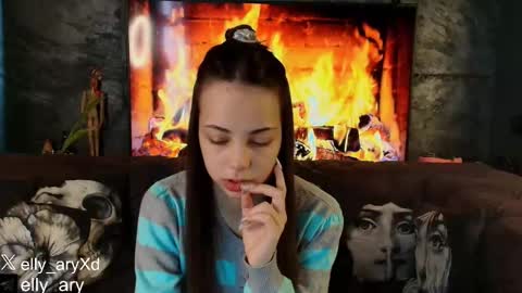 Snapshot of elly_ary chatting on 03-17-26, 12:04 elly_ary online show from 03-17-26, 12:04