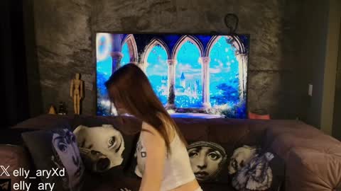 Snapshot of elly_ary chatting on 03-25-26, 10:38 elly_ary online show from 03-25-26, 10:38