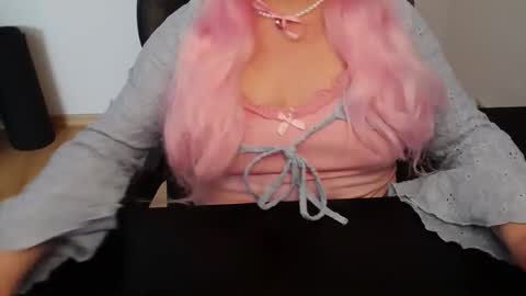 Elly online show from 03-22-26, 08:29