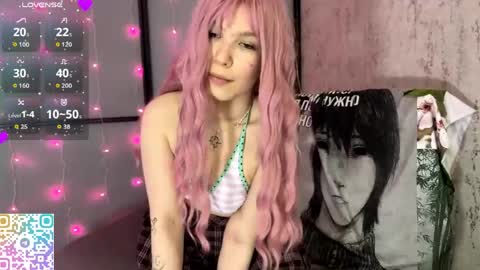 Pink online show from 05-10-26, 01:49