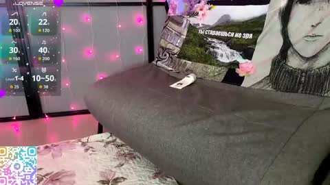 Pink online show from 05-11-26, 04:04