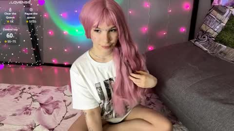 Pink online show from 05-12-26, 01:41