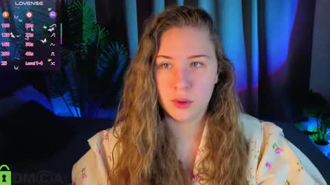 Elsie online show from 05-23-26, 01:11
