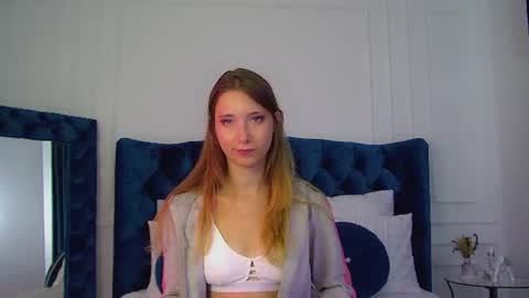 Elsie online show from 06-27-26, 07:02