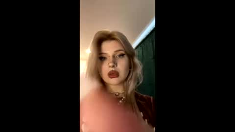 Ciri online show from 04-20-26, 07:44