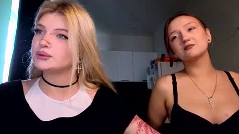 Snapshot of elvenmilk chatting on 07-15-26, 07:46 Ciri online show from 07-15-26, 07:46