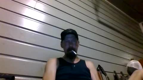 elwooood7 online show from 10-18-25, 01:34