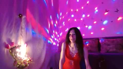 Elisa online show from 03-22-26, 06:22