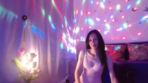 Snapshot of elysasun chatting on 06-13-26, 07:23 Elisa online show from 06-13-26, 07:23