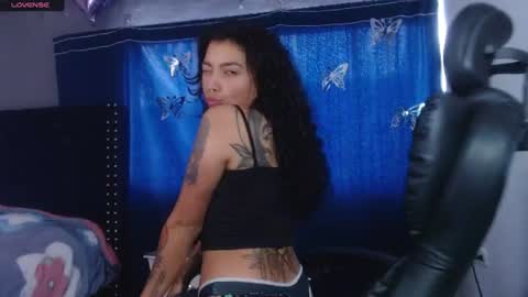 Snapshot of ema_ploxx chatting on 06-22-26, 06:27 ema_ploxx online show from 06-22-26, 06:27