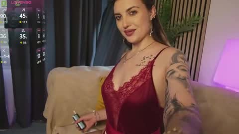 Snapshot of ema_reese chatting on 05-23-26, 04:50 Ema Reese online show from 05-23-26, 04:50