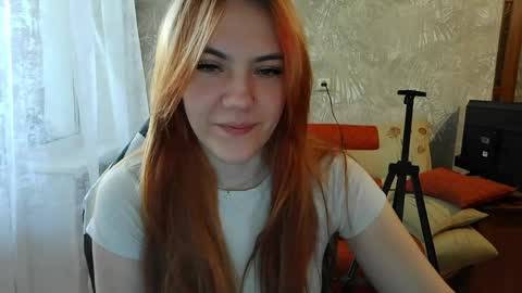 ember__fox online show from 05-25-26, 10:54